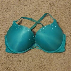 Victoria's Secret Miraculous Plunge Bra